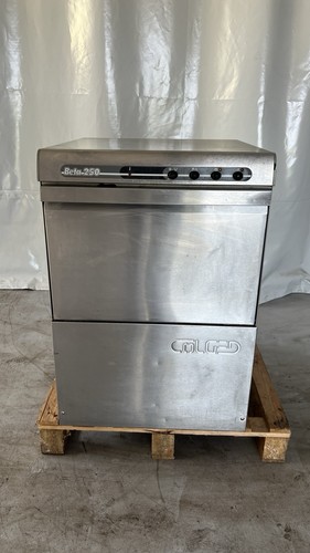 Lavastoviglie professionale